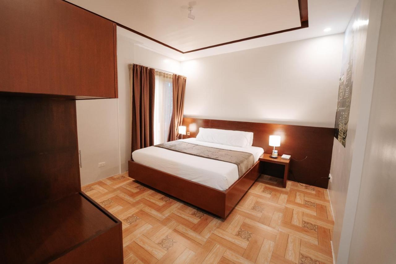 Jjphr Hotel San Antonio Lubao Exterior photo
