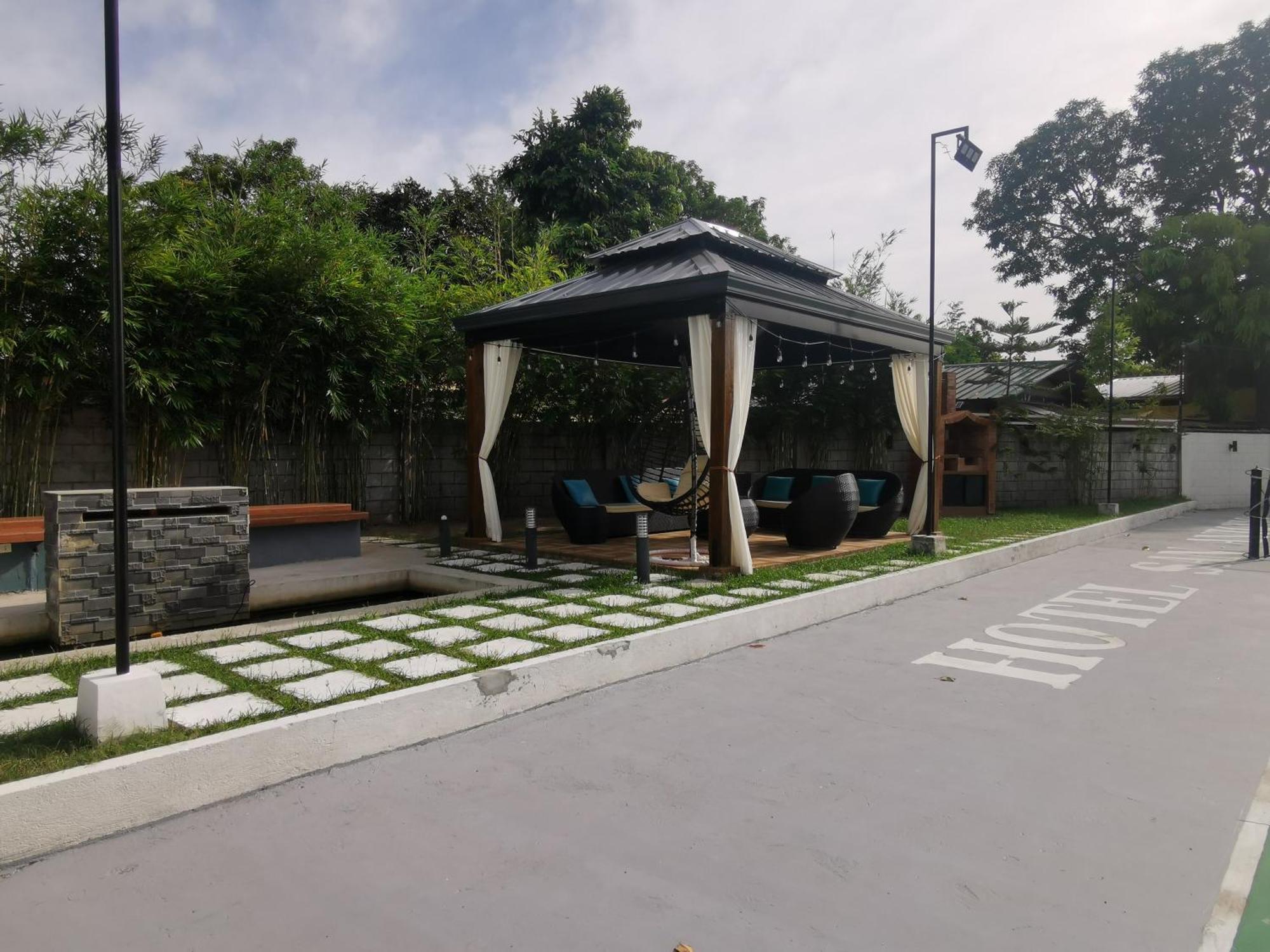 Jjphr Hotel San Antonio Lubao Exterior photo